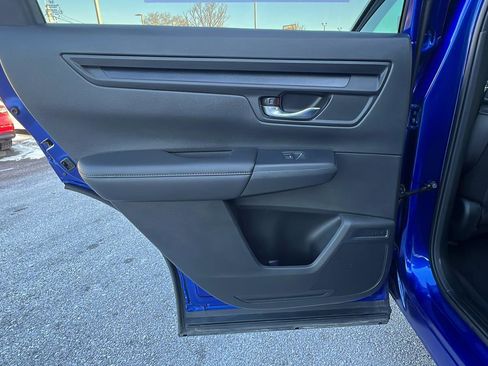 Used 2023 Honda CR-V EX image 17