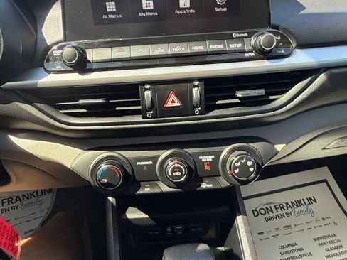 Used 2021 Kia Forte LXS FWD image 19