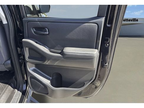 Used 2022 Nissan Frontier S w/ Technology Package RWD image 24