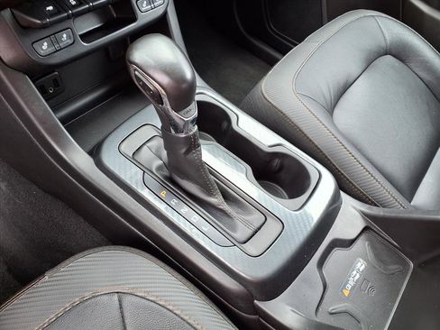 Used 2022 GMC Canyon AT4 image 24