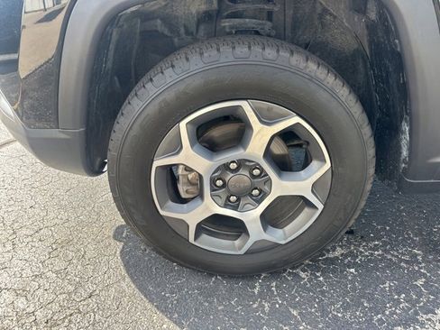 Used 2022 Jeep Compass Trailhawk w/ Trailhawk Elite Group image 30