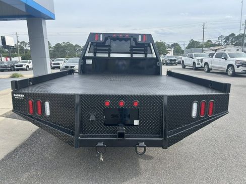 Used 2025 GMC Sierra 3500 Pro w/ Convenience Package AWD/4WD image 4