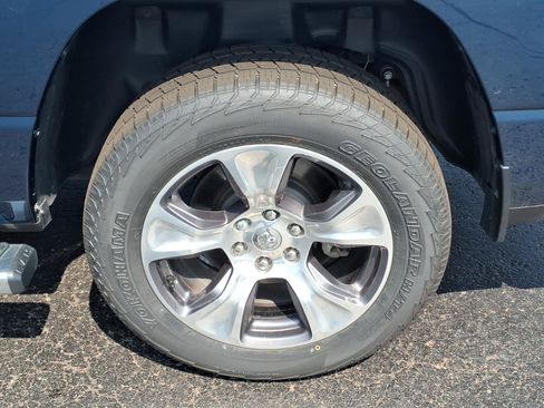 Used 2023 RAM 1500 Laramie AWD/4WD image 21