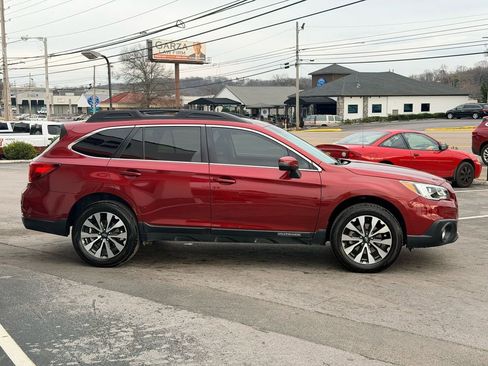 Used 2017 Subaru Outback 2.5i Limited image 7