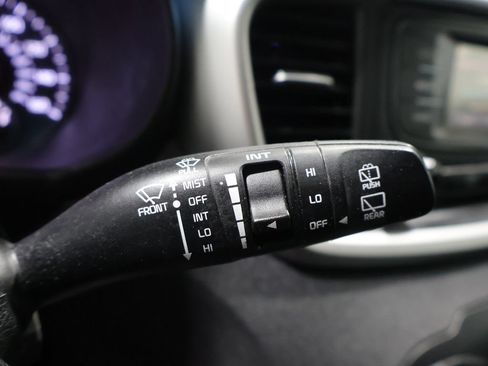 Used 2018 Kia Sorento LX AWD/4WD image 35