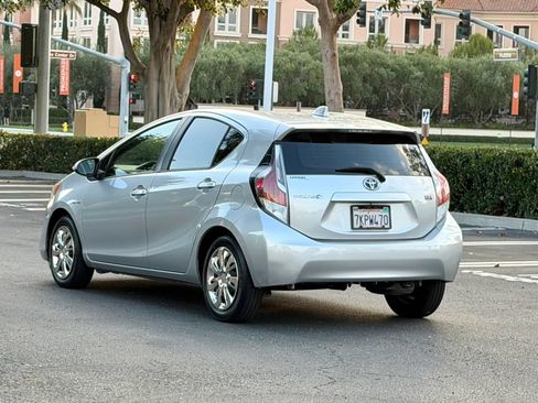 Used 2015 Toyota Prius C Two FWD image 6