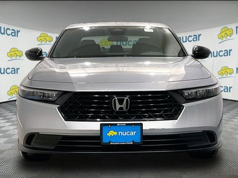 Used 2023 Honda Accord Sport image 2