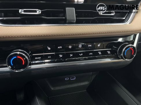 New 2026 Chevrolet Equinox ACTIV w/ LPO, Floor Liner Package image 14