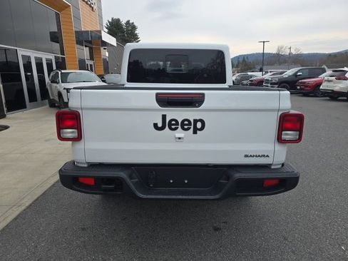 New 2026 Jeep Gladiator Sport image 5