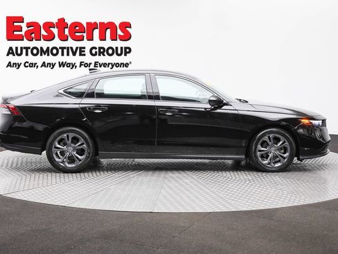 Used 2023 Honda Accord EX image 4