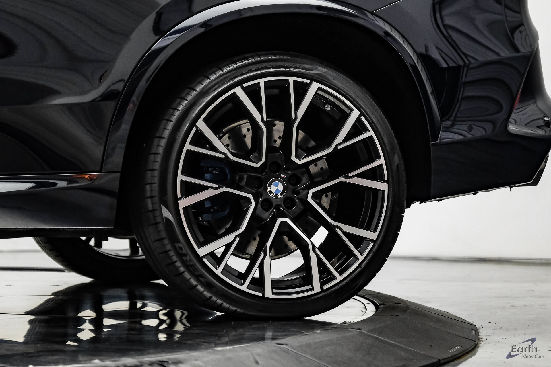 Used 2025 BMW X5 M Competition w/ Executive Package AWD/4WD image 98
