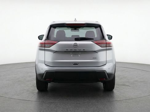 Used 2025 Nissan Rogue SV image 7