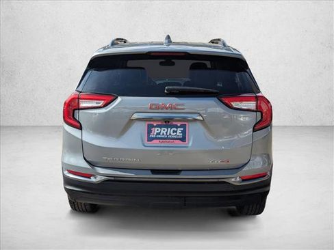 Used 2023 GMC Terrain AT4 image 7