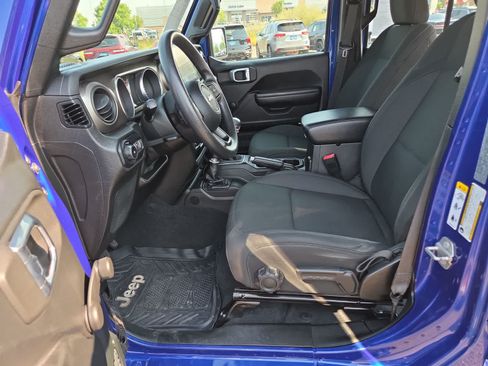 Used 2018 Jeep Wrangler Unlimited Sport AWD/4WD image 19