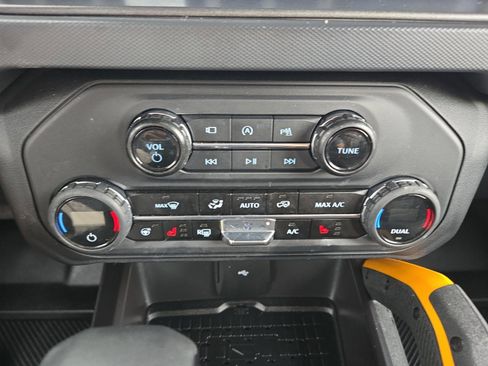 Certified 2024 Ford Bronco Badlands AWD/4WD image 20