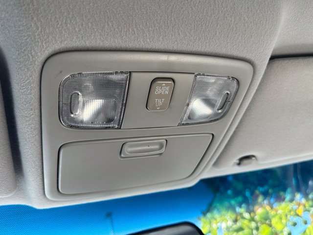 Used 2003 Toyota Camry LE FWD image 29