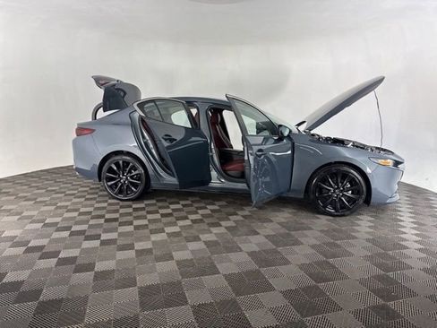 Used 2023 MAZDA MAZDA3 s image 16