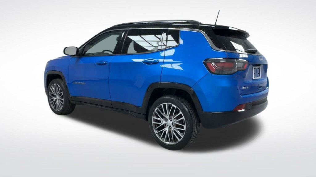 Used 2022 Jeep Compass Limited w/ Elite Group AWD/4WD image 22