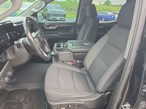 Certified 2022 Chevrolet Silverado 1500 RST AWD/4WD image 29
