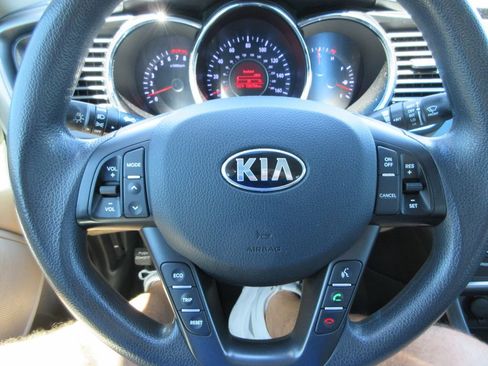 Used 2013 Kia Optima LX FWD image 23