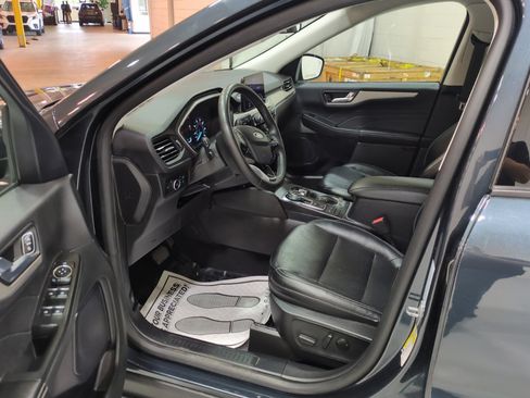 Used 2022 Ford Escape SEL AWD/4WD image 17
