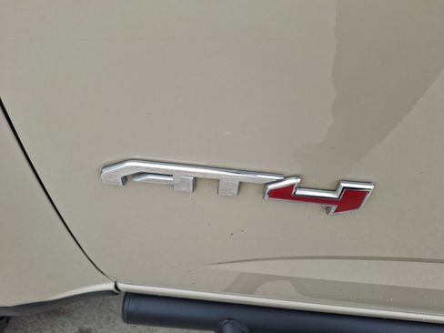 Used 2022 GMC Canyon AT4 AWD/4WD image 14