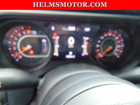Certified 2024 Jeep Gladiator Sport w/ Premium Package AWD/4WD image 26