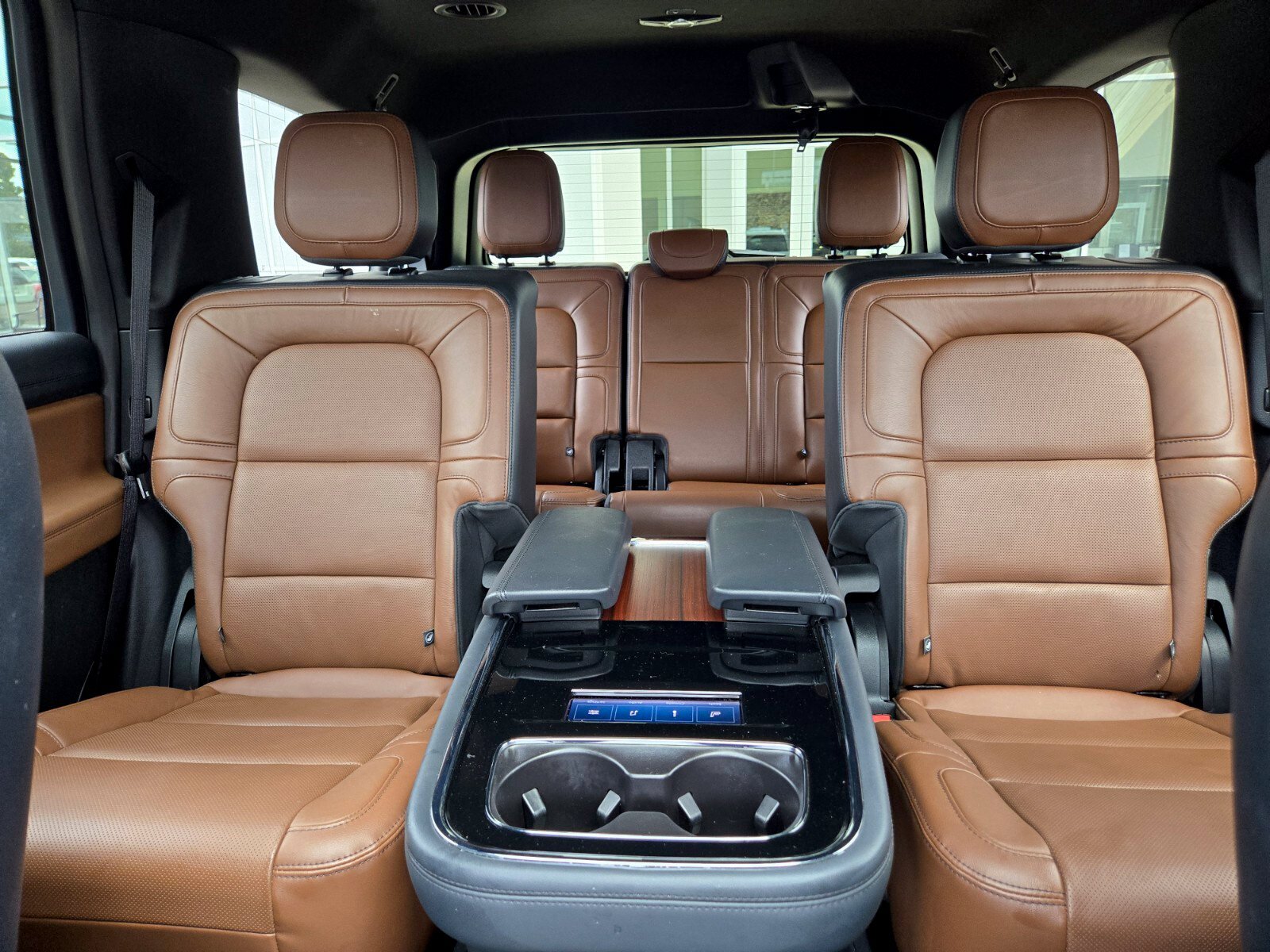 Used 2023 Lincoln Navigator Reserve AWD/4WD image 11
