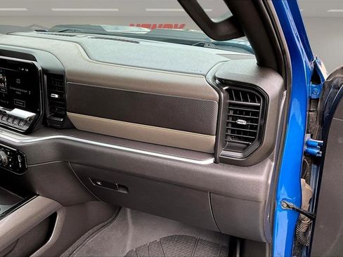 Used 2022 Chevrolet Silverado 1500 ZR2 w/ Technology Package image 27