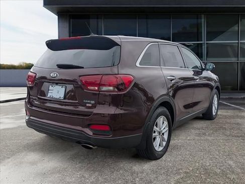 Used 2020 Kia Sorento LX FWD image 7