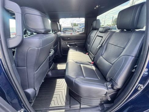 Used 2022 Toyota Tundra Platinum AWD/4WD image 7