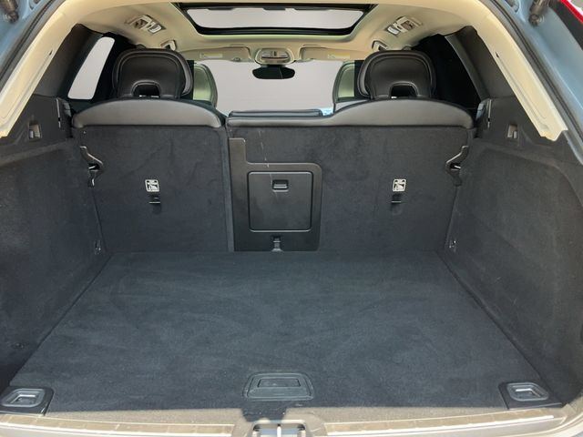 Used 2023 Volvo XC60 B5 Core AWD/4WD image 17