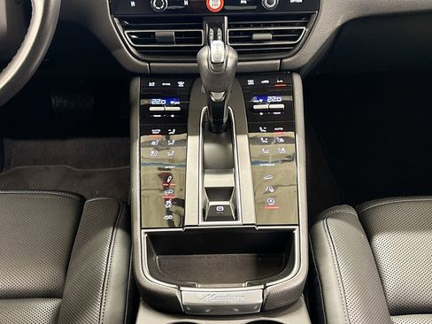 Used 2023 Porsche Macan GTS image 13