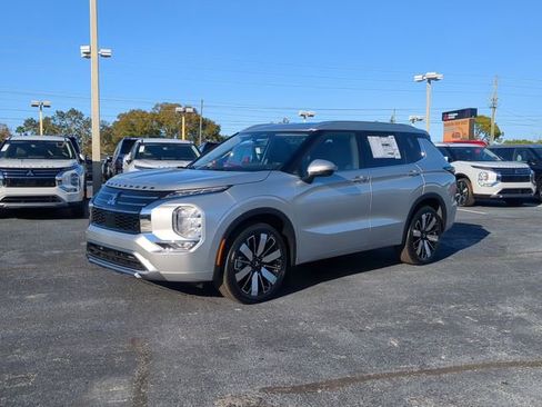 New 2026 Mitsubishi Outlander SEL FWD image 2