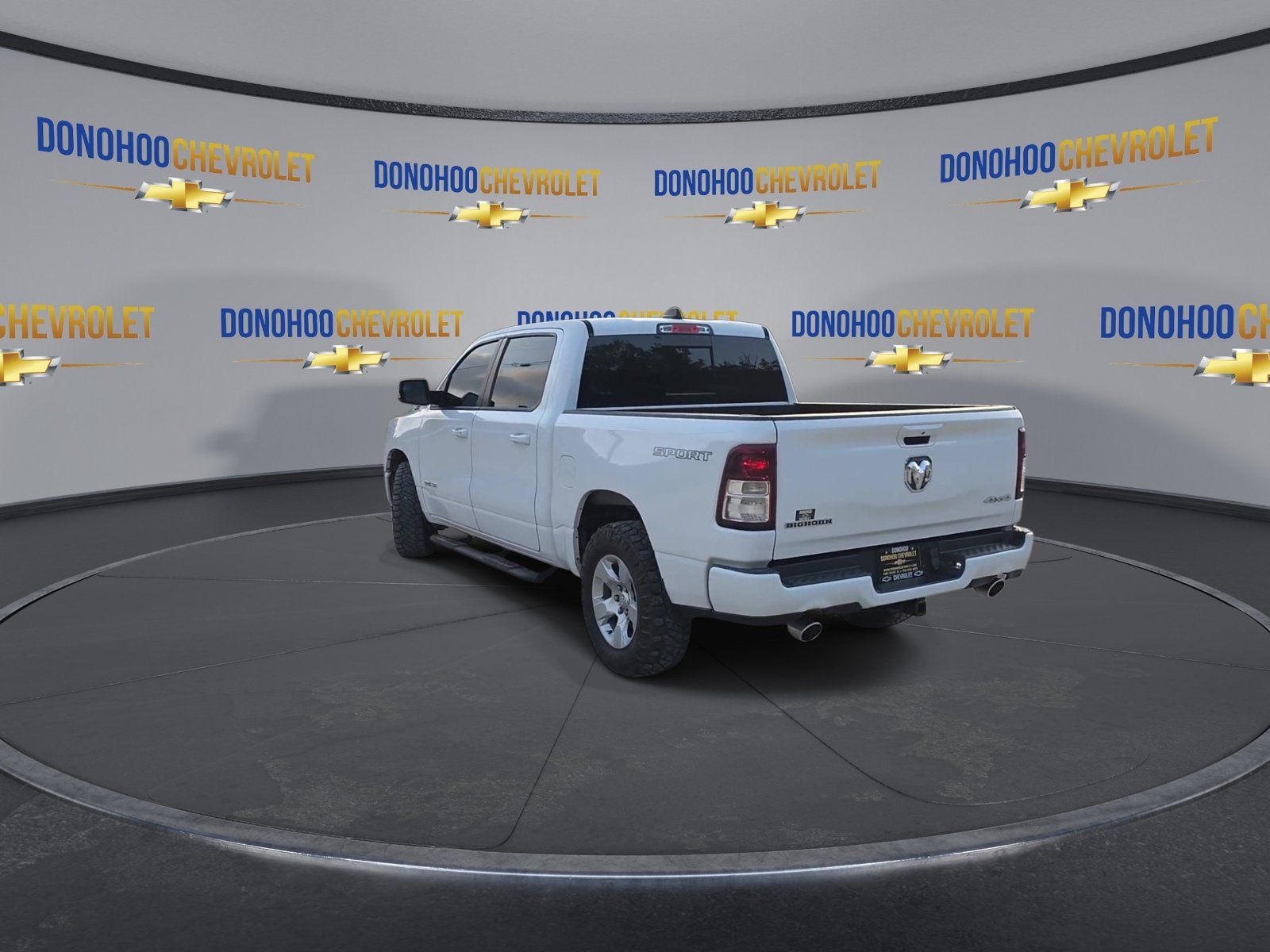 Used 2022 RAM 1500 Big Horn AWD/4WD image 10