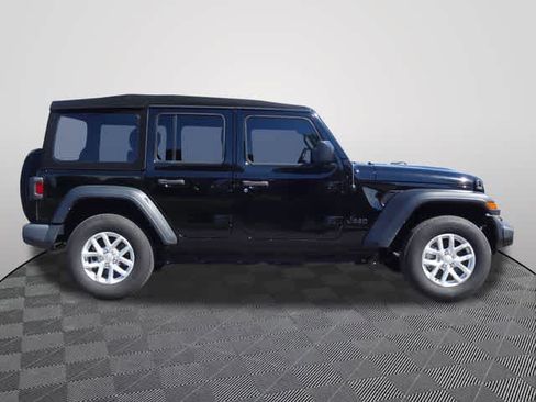Used 2023 Jeep Wrangler Unlimited Sport AWD/4WD image 4