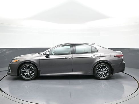 Certified 2023 Toyota Camry XLE w/ Cold Weather Package AWD/4WD image 9