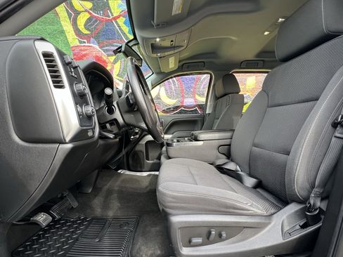 Used 2018 Chevrolet Silverado 1500 LT w/ All Star Edition image 17