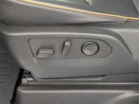 Used 2021 GMC Yukon XL AT4 image 15