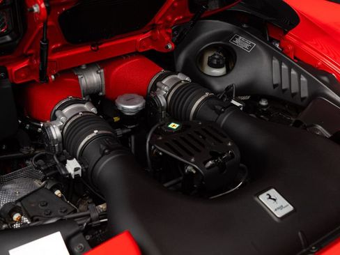 Used 2015 Ferrari 458 Spider RWD image 50