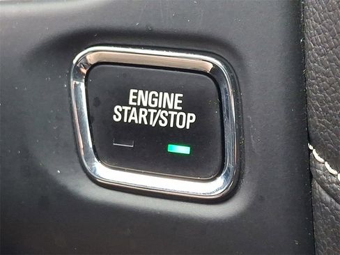 Certified 2023 GMC Acadia SLT image 27