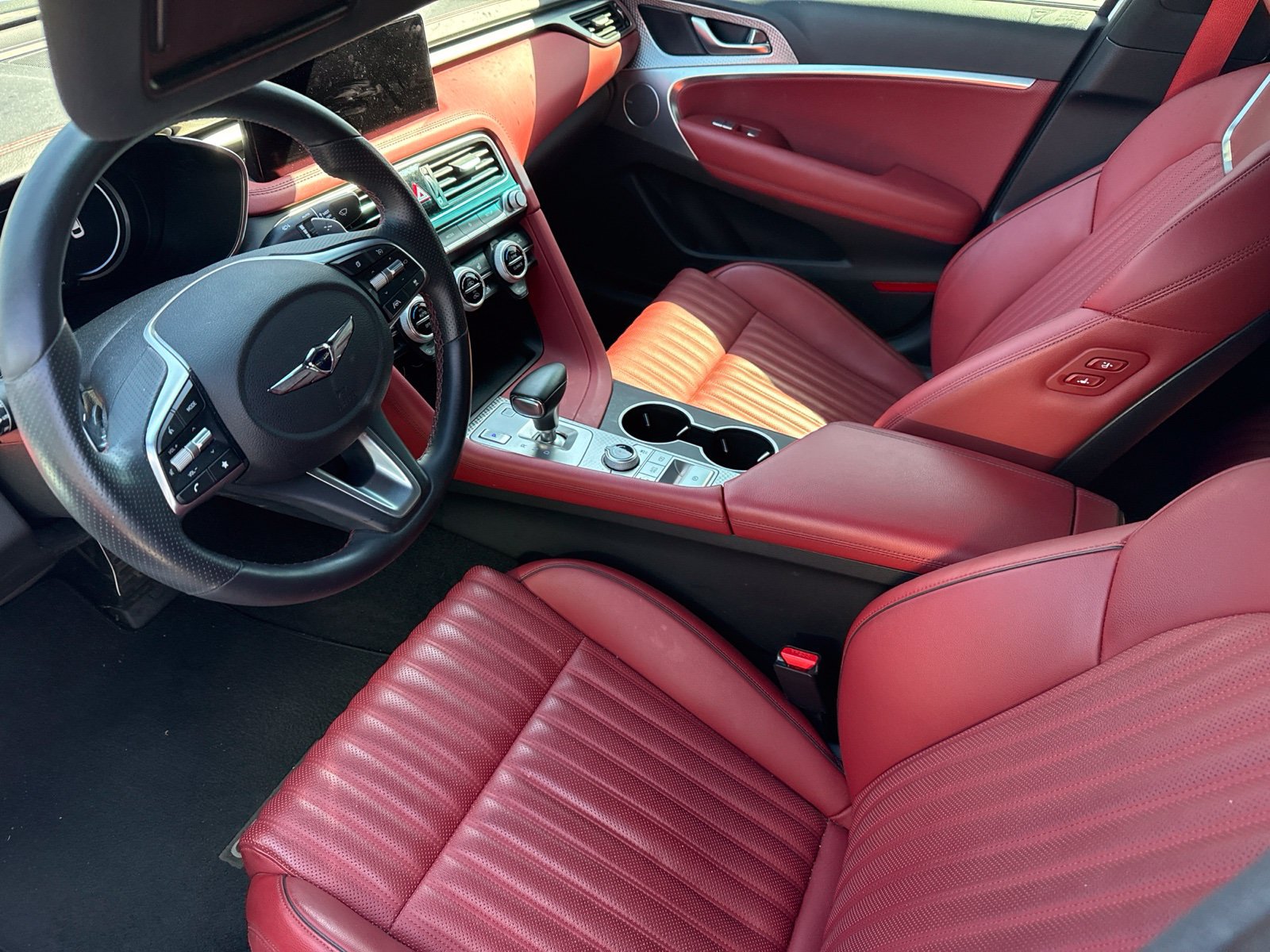 Used 2023 Genesis G70 2.0T w/ Sport Prestige Package RWD image 5