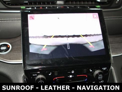 New 2025 Jeep Grand Cherokee Limited image 23