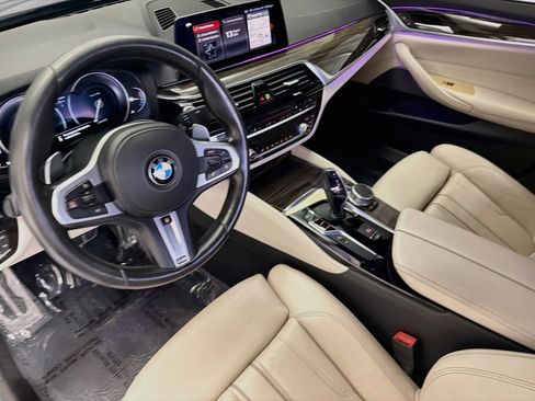 Used 2019 BMW 540i w/ M Sport Package RWD image 7
