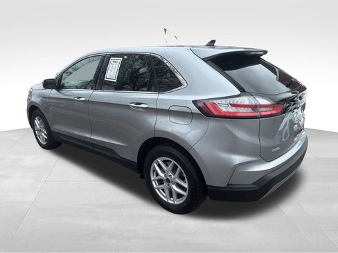 Used 2024 Ford Edge SEL image 15