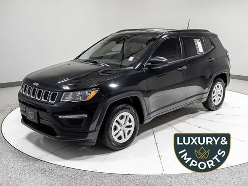 Used 2018 Jeep Compass Sport FWD image 1