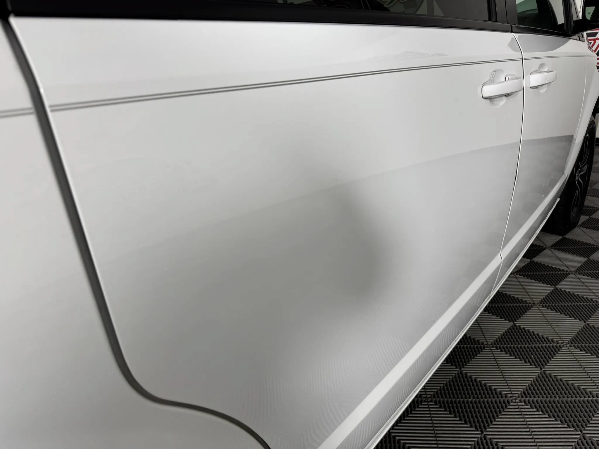 Used 2018 Dodge Grand Caravan GT FWD image 25