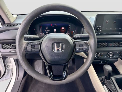 Certified 2024 Honda Accord LX image 13