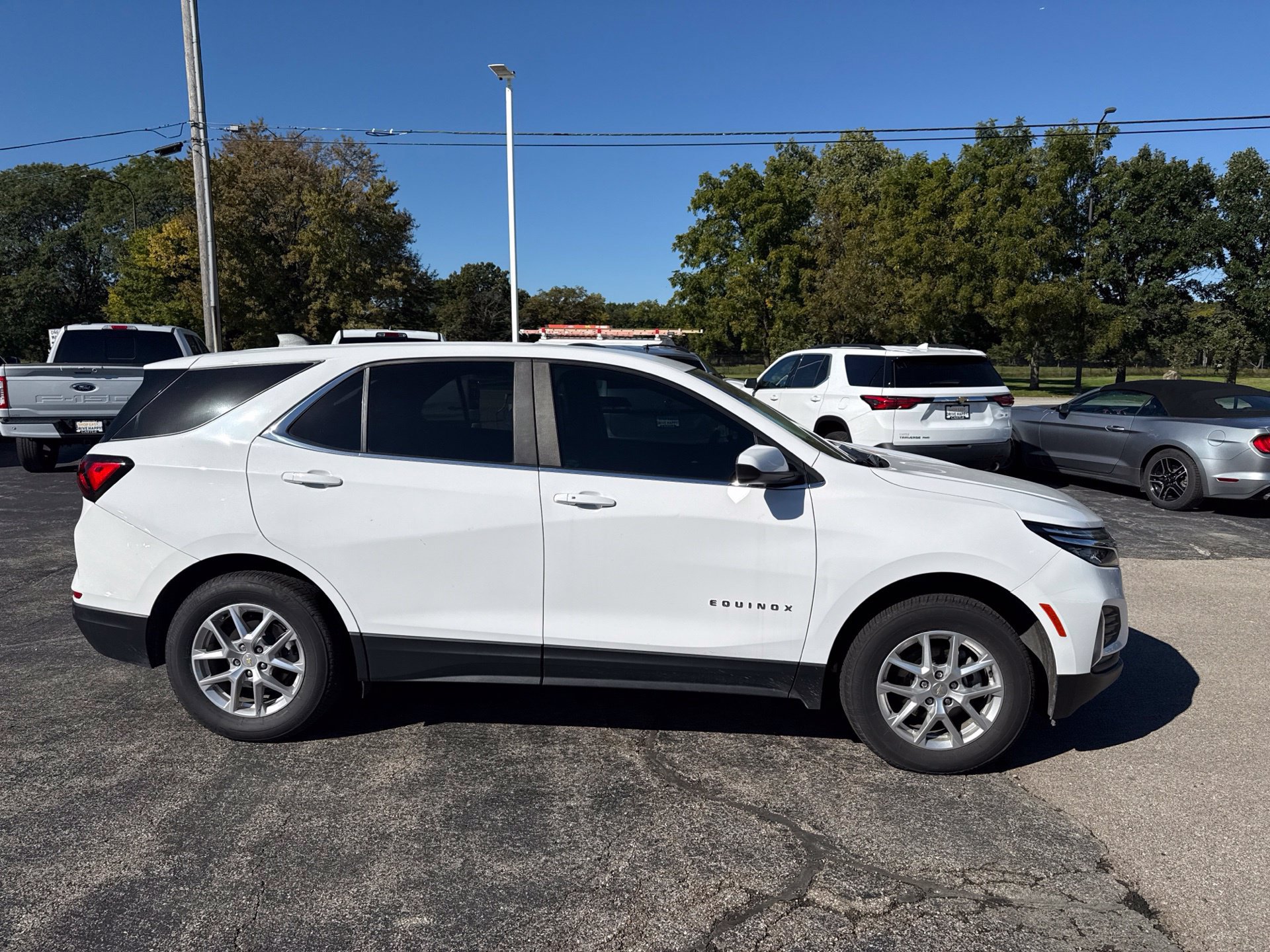 Used 2023 Chevrolet Equinox LT w/ Driver Convenience Package AWD/4WD image 6