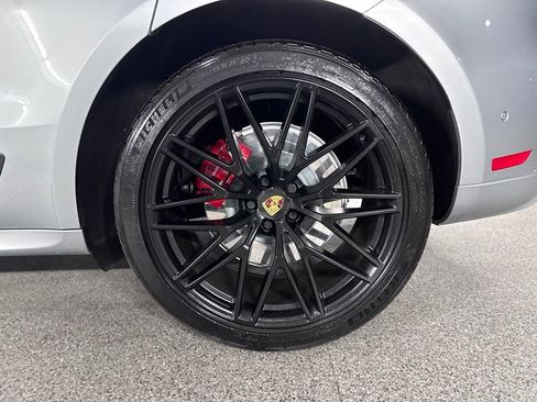 Used 2022 Porsche Macan GTS AWD/4WD image 17